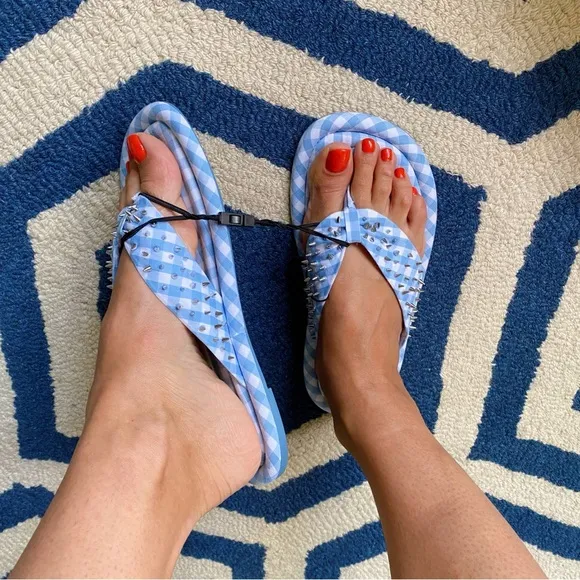 🩵 ZARA BLUE WHITE GINGHAM STUDDED FLIP FLOPS!